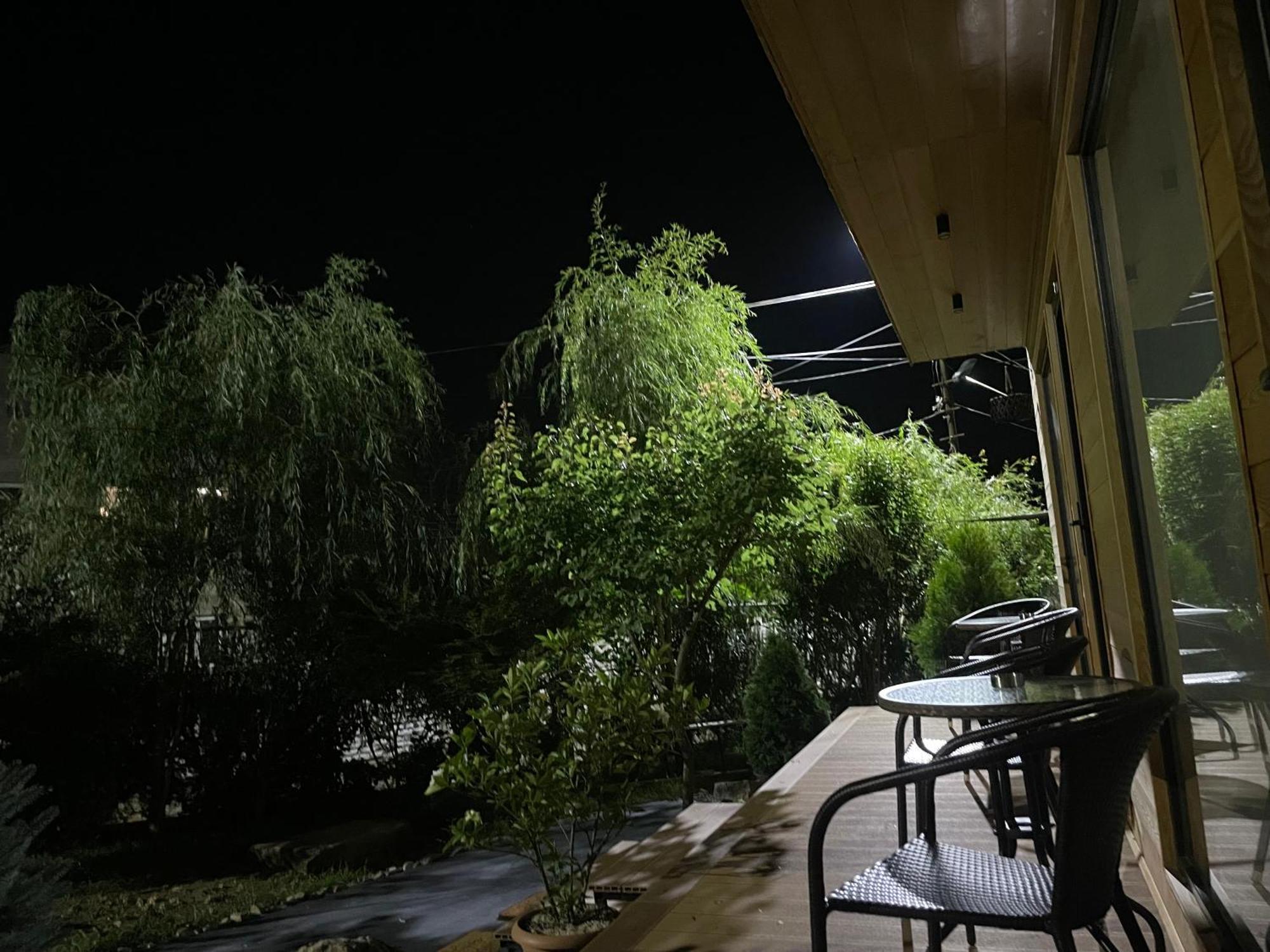 Garden Rooms In Kutaisi Exteriör bild