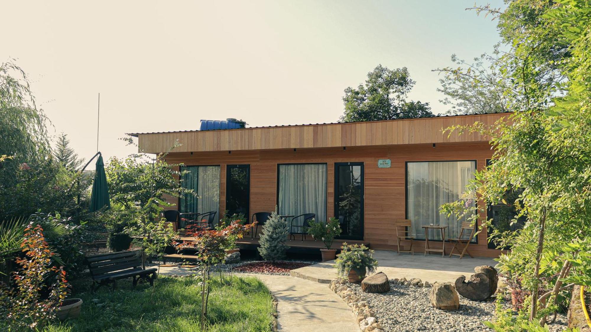 Garden Rooms In Kutaisi Exteriör bild